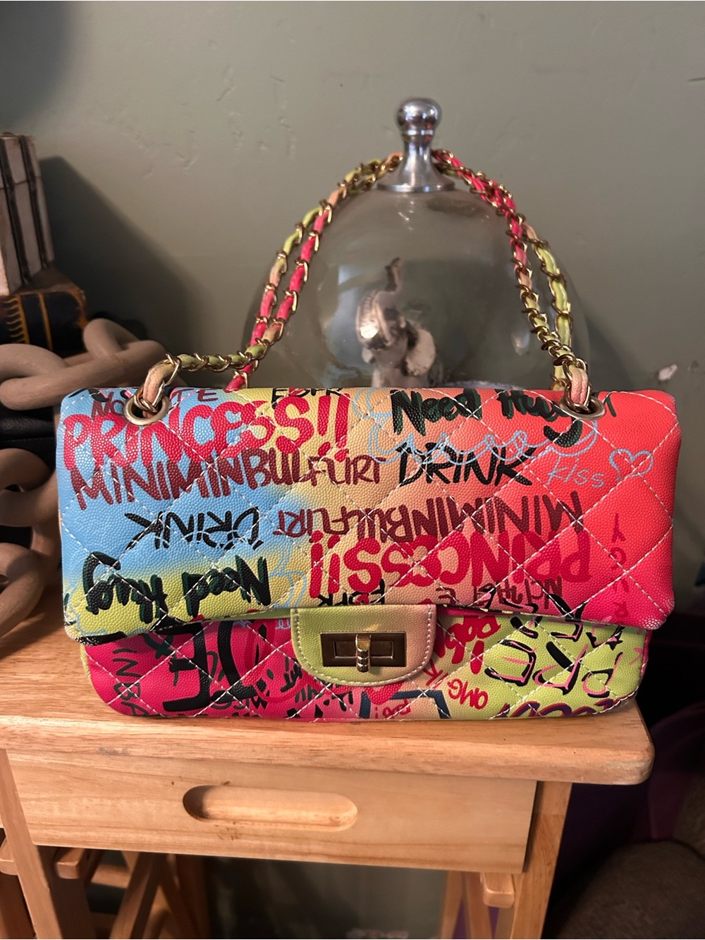 Fashion forward shoulder bag Statement piece